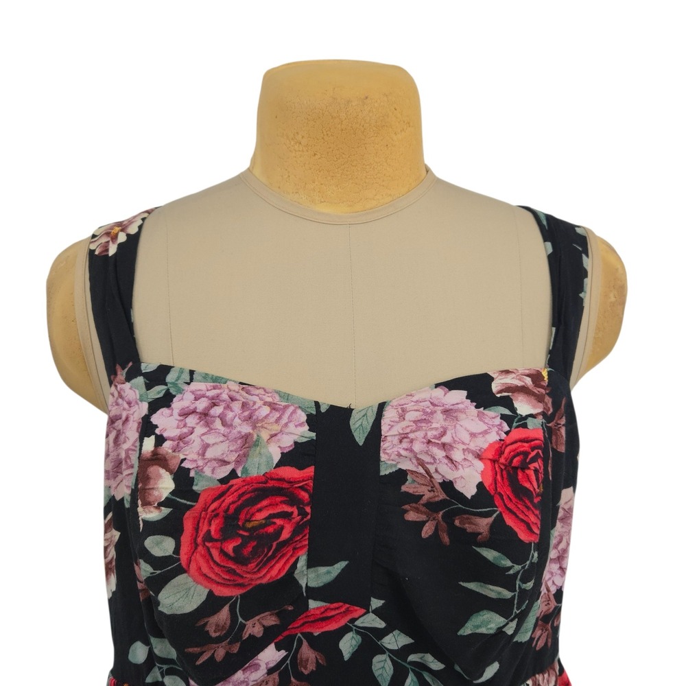 Torrid Floral Fit & Flare Dress Womens 1 Vacation Feminine Cottagecore Garden - Picture 3 of 12